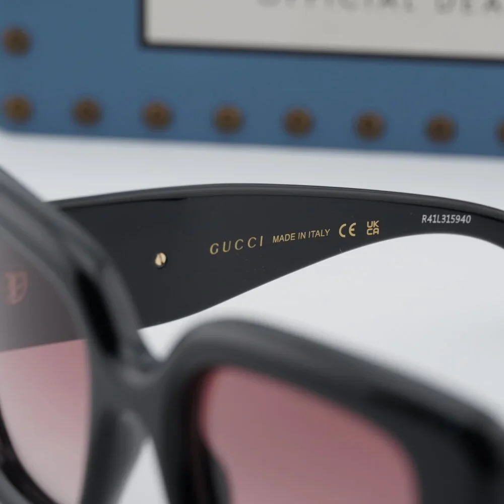 Gucci GG1975S 001 Square Sunglasses – Black / Red Gradient